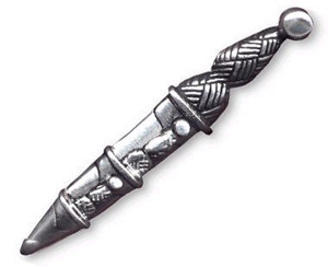 Dirk Kilt Pin